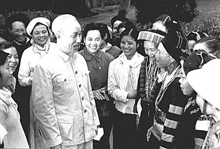 Cán Bộ, đảng Viên Thực Hiện Việc Nghiêm Khắc Với Chính Mình Theo Tư Tưởng Hồ Chí Minh (2)