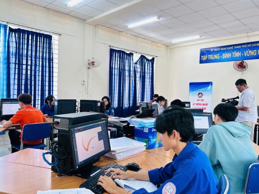 Z7259675403113 39487f906a70ea7d272407fd4b44a325